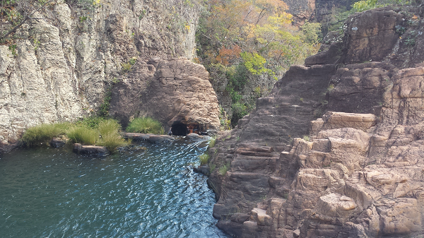 Cachoeira dos Macaquinhos – Chapada dos Veadeiros